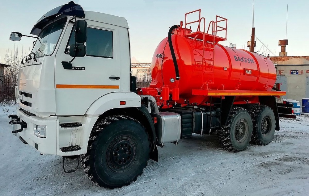 Вакуумный автомобиль КАМАЗ 43118-48 ЧМЗ МВ10