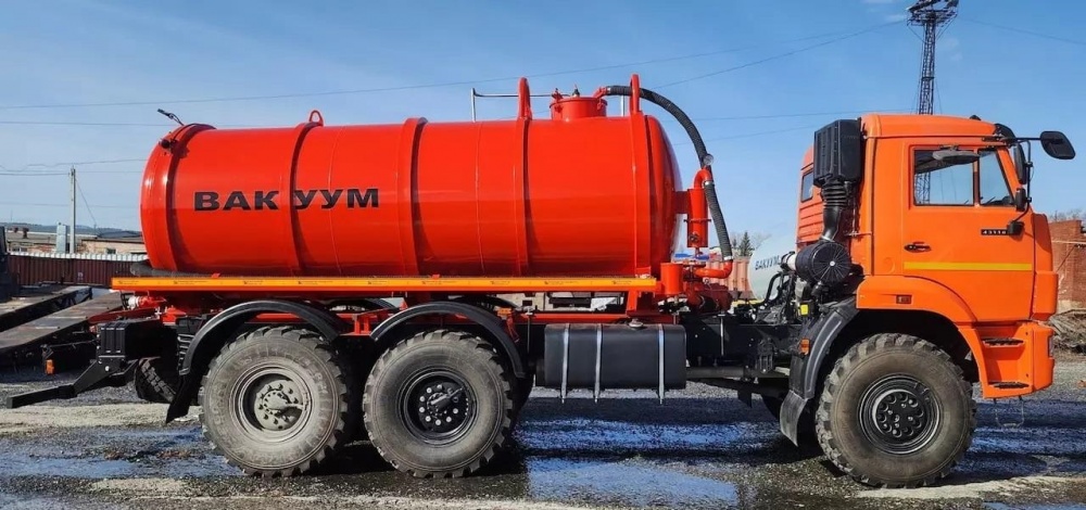 Вакуумный автомобиль КАМАЗ 43118-48 Трансмастер МВ10